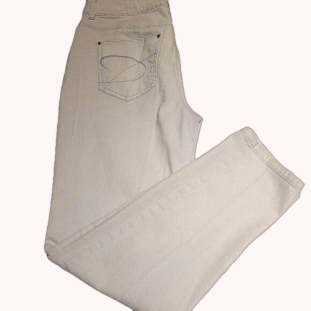 🌈 Chico's Jeans